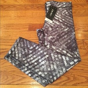 Terez photo realistic sequin glitter capri legging